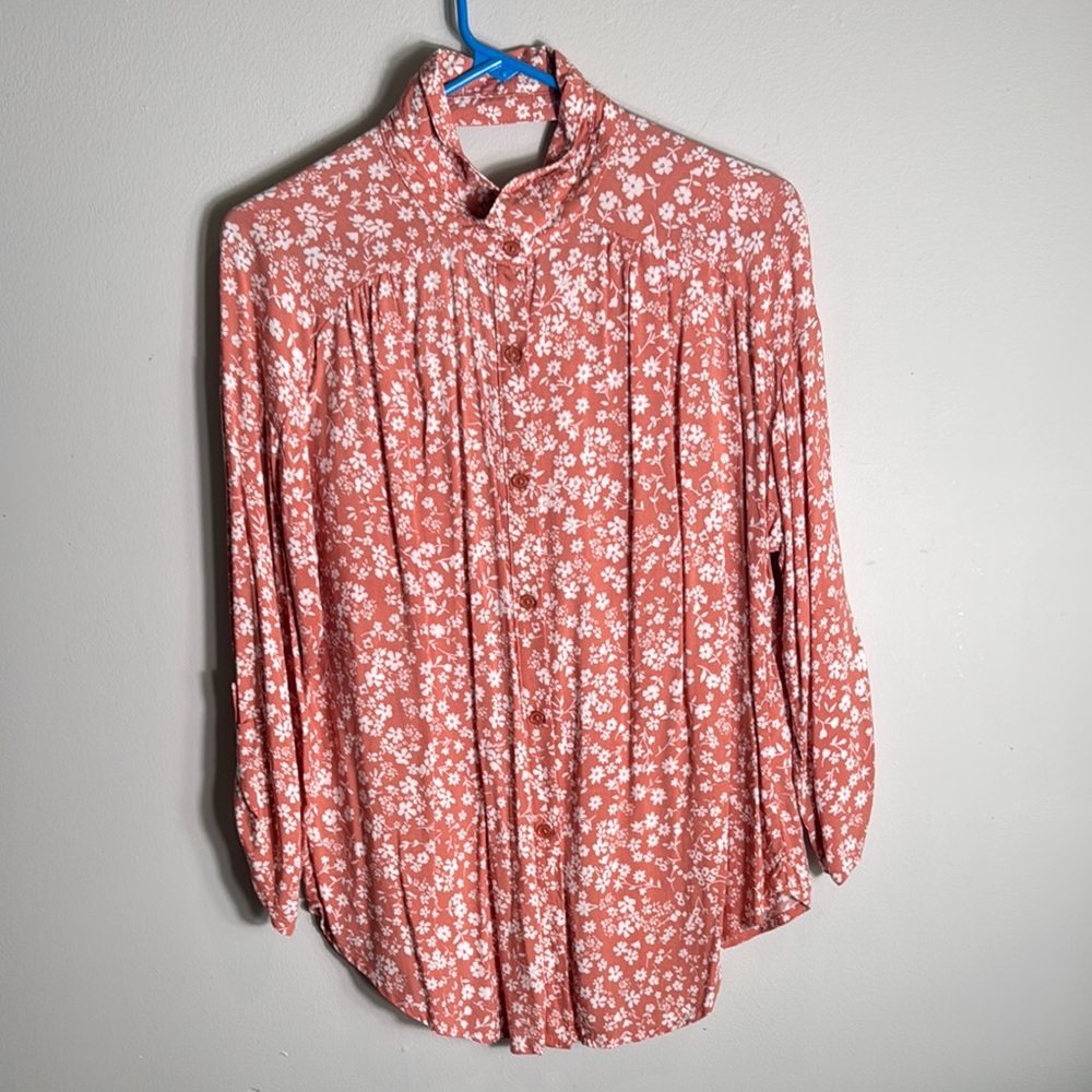 No Boundaries Floral Button Down Shirt -‎ Pink and White